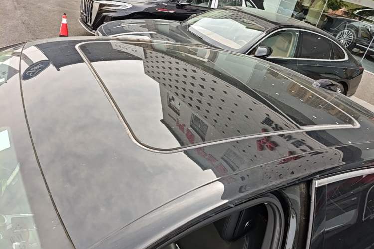 Used Hongqi H9 2020 2.0T Smart Connect Flagship Edition Roof