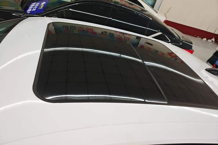 Used Hongqi H9 2020 2.0T Smart Connect Flagship Edition Roof