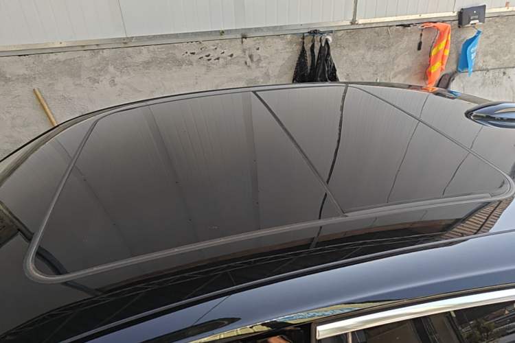Used Hongqi H9 2020 2.0T Smart Connect Flagship Edition Roof