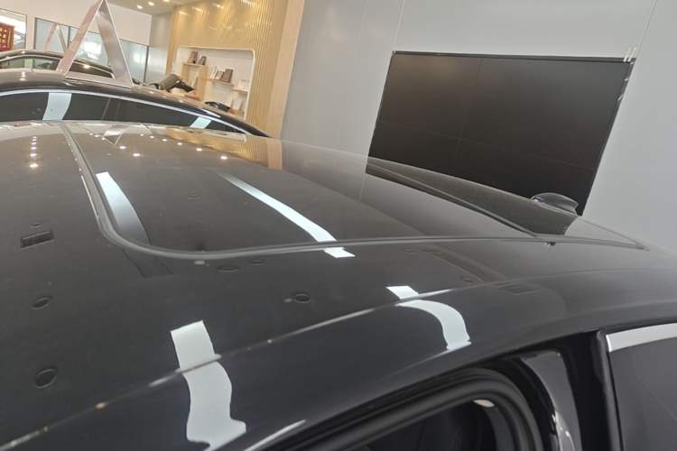 Used Hongqi H9 2020 2.0T Smart Connect Flagship Edition Roof