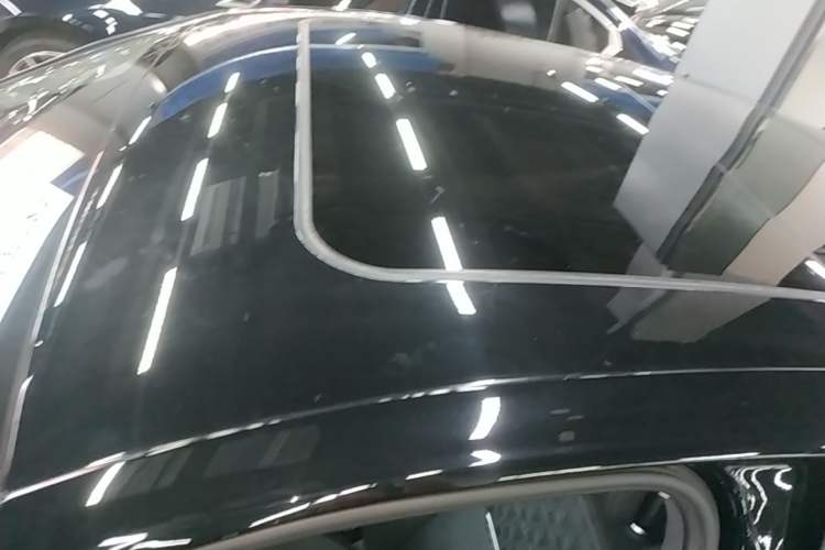 Used Hongqi H9 2020 Revised Version 2.0T Smart Connect Flagship Edition Roof