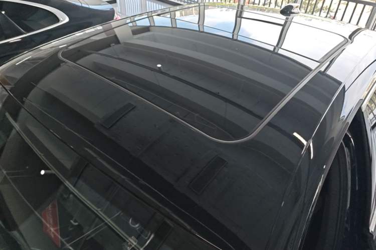 Used Hongqi H9 2020 Revised Version 2.0T Smart Connect Flagship Edition Roof