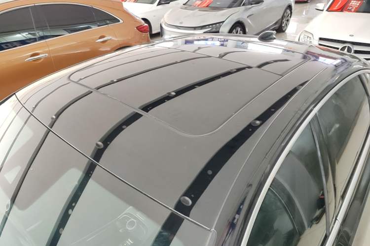 Used Hongqi H9 2020 3.0T Smart Connect Flagship Four-Seat Version Roof