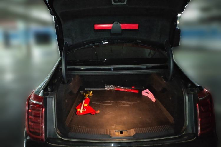 Used Hongqi H9 2020 2.0T Smart Connect Flagship Edition Trunk