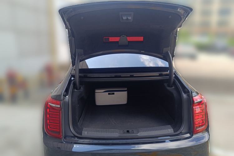 Used Hongqi H9 2020 2.0T Smart Connect Flagship Edition Trunk