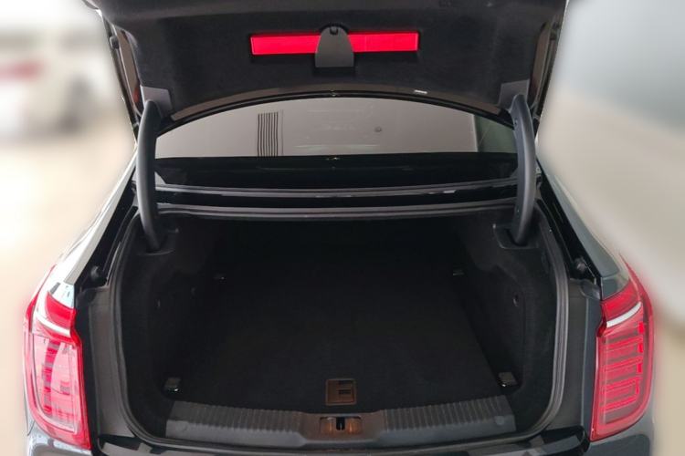 Used Hongqi H9 2020 2.0T Smart Connect Flagship Edition Trunk