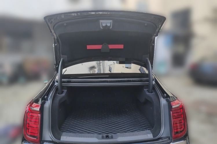 Used Hongqi H9 2020 2.0T Smart Connect Flagship Edition Trunk
