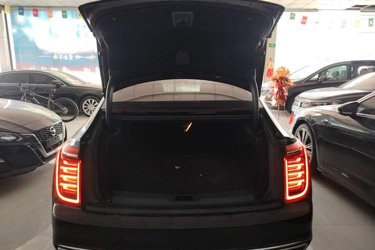 Used Hongqi H9 2020 2.0T Smart Connect Flagship Edition Trunk