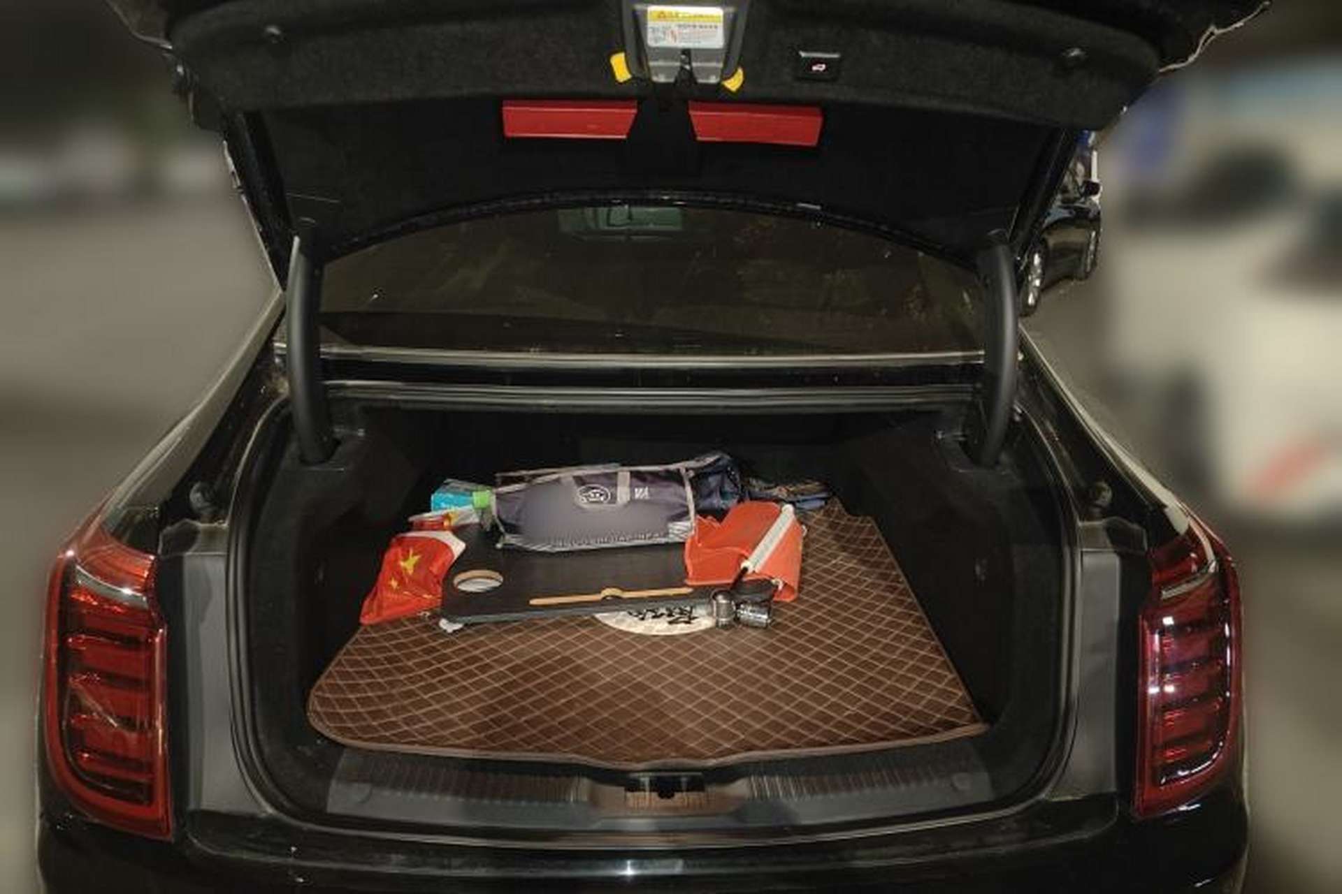 Used Hongqi H9 2020 2.0T Smart Connect Flagship Edition Trunk