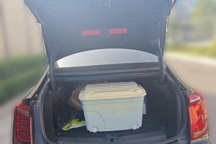 Used Hongqi H9 2020 2.0T Smart Connect Flagship Edition Trunk