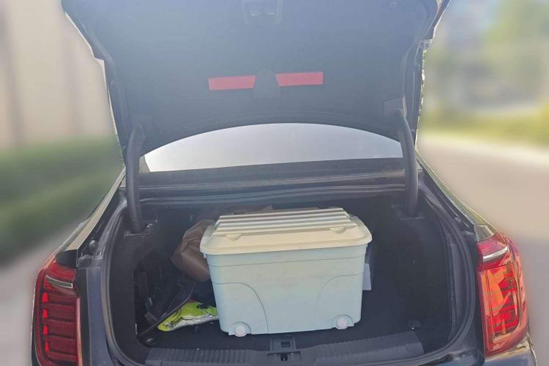Used Hongqi H9 2020 2.0T Smart Connect Flagship Edition Trunk