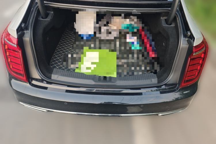 Used Hongqi H9 2020 2.0T Smart Connect Flagship Edition Trunk
