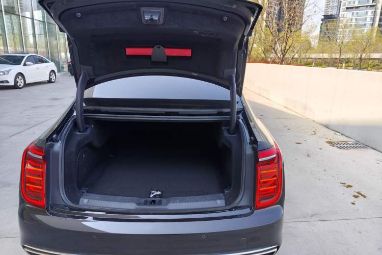 Used Hongqi H9 2020 2.0T Smart Connect Flagship Edition Trunk