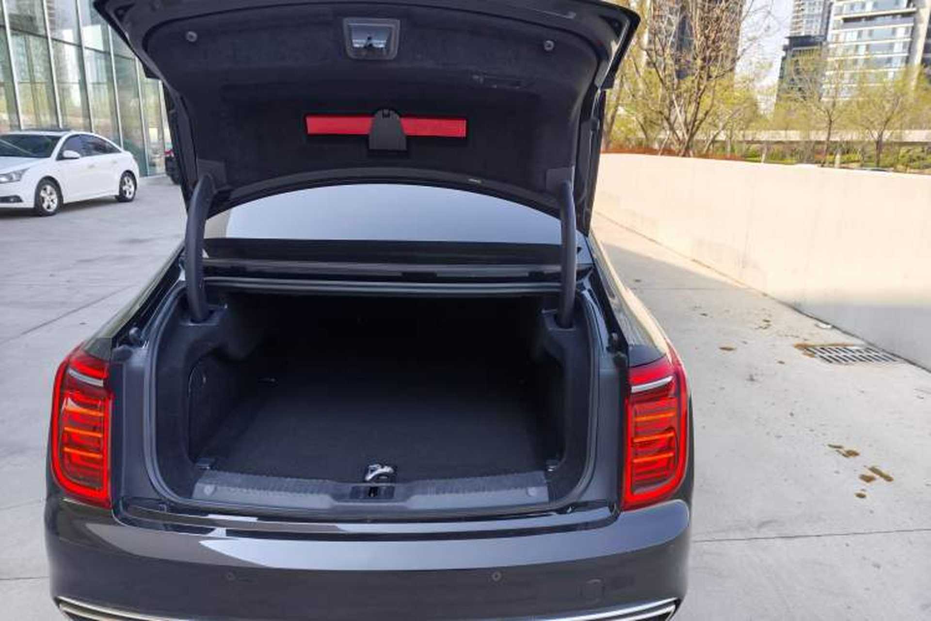 Used Hongqi H9 2020 2.0T Smart Connect Flagship Edition Trunk