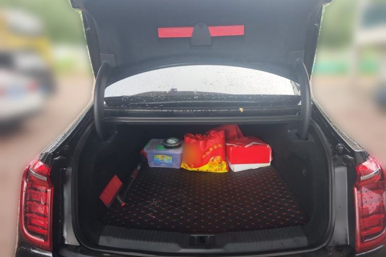 Used Hongqi H9 2020 2.0T Smart Connect Flagship Edition Trunk