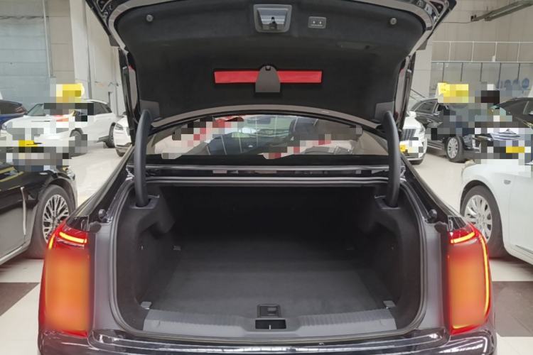 Used Hongqi H9 2020 2.0T Smart Connect Flagship Edition Trunk