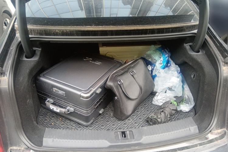 Used Hongqi H9 2020 2.0T Smart Connect Flagship Edition Trunk