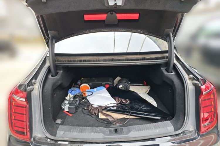 Used Hongqi H9 2020 2.0T Smart Connect Flagship Edition Trunk