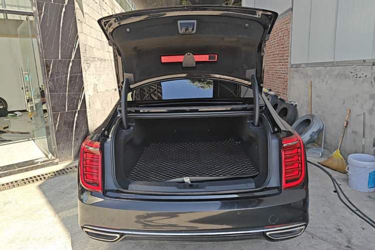 Used Hongqi H9 2020 2.0T Smart Connect Flagship Edition Trunk