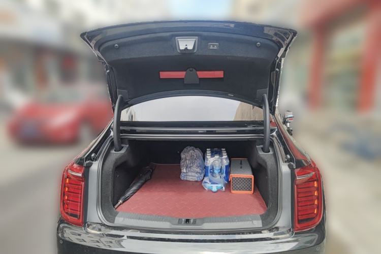 Used Hongqi H9 2020 Revised Version 2.0T Smart Connect Flagship Edition Trunk
