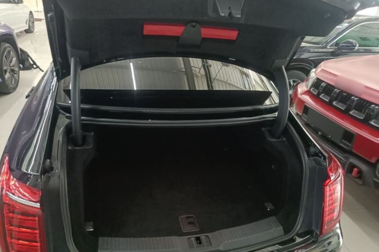 Used Hongqi H9 2020 2.0T Smart Connect Flagship Edition Trunk