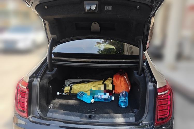 Used Hongqi H9 2020 2.0T Smart Connect Flagship Edition Trunk