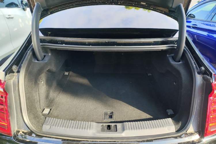 Used Hongqi H9 2020 2.0T Smart Connect Flagship Edition Trunk