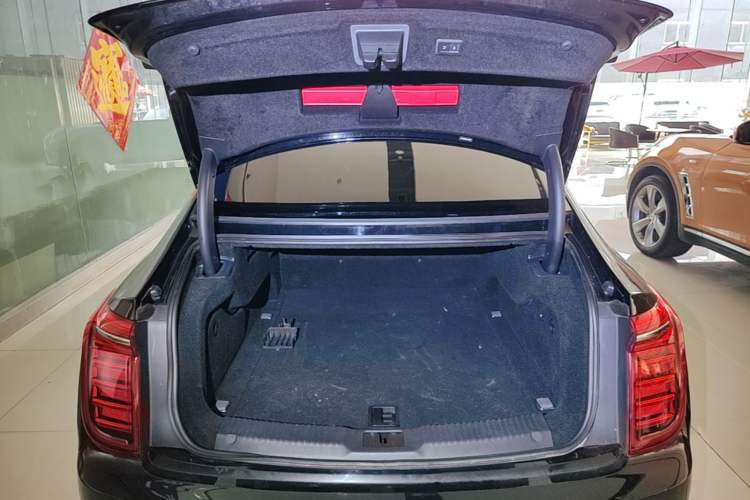 Used Hongqi H9 2020 3.0T Smart Connect Flagship Four-Seat Version Trunk
