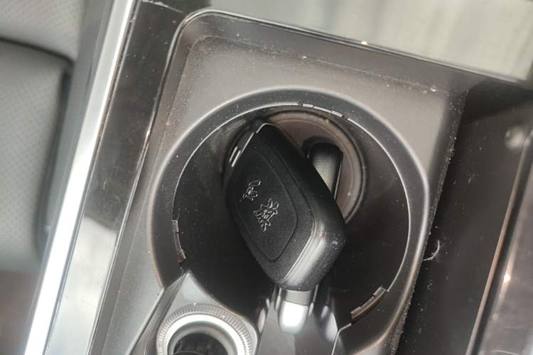 Used Hongqi H9 2020 2.0T Smart Connect Flagship Edition Vehicle Key