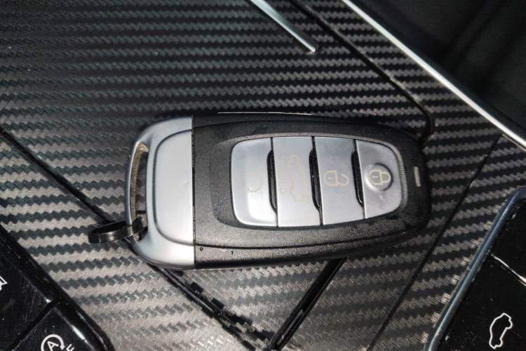 Used Hongqi H9 2020 3.0T Smart Connect Flagship Edition Vehicle Key