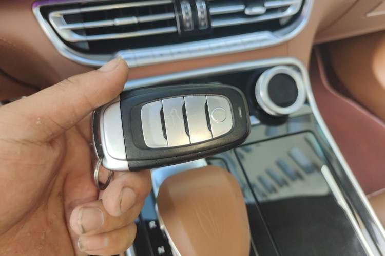 Used Hongqi H9 2020 2.0T Smart Connect Flagship Edition Vehicle Key