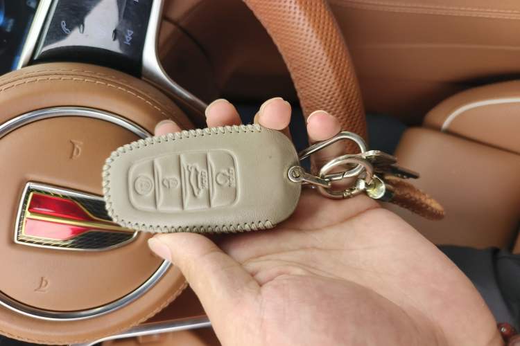 Used Hongqi H9 2020 2.0T Smart Connect Flagship Edition Vehicle Key