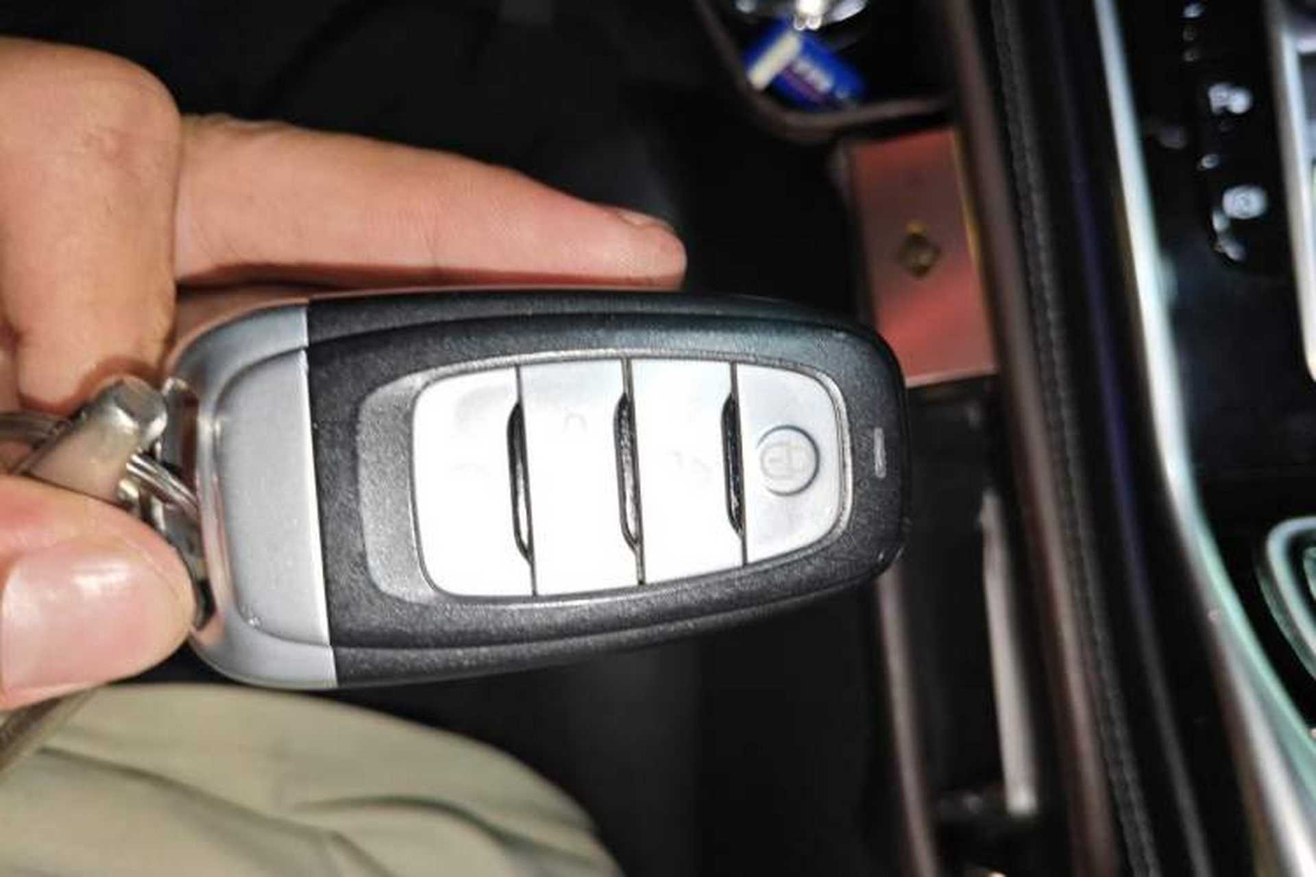 Used Hongqi H9 2020 2.0T Smart Connect Flagship Edition Vehicle Key