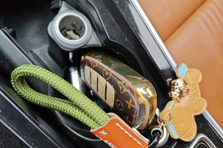Used Hongqi H9 2020 2.0T Smart Connect Flagship Edition Vehicle Key