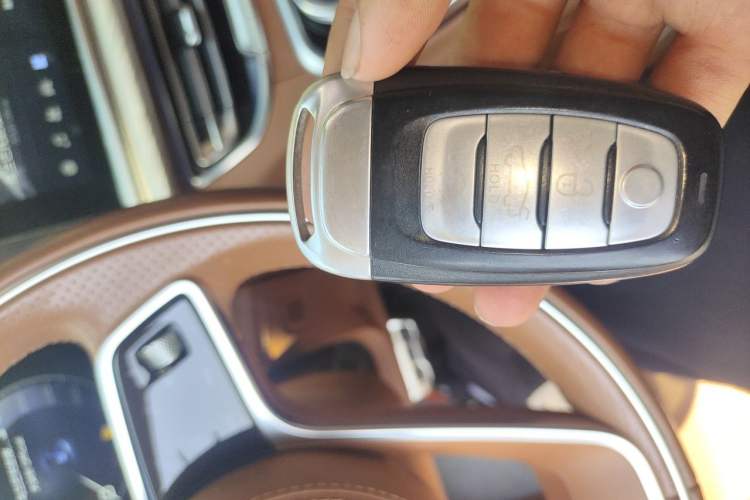 Used Hongqi H9 2020 2.0T Smart Connect Flagship Edition Vehicle Key