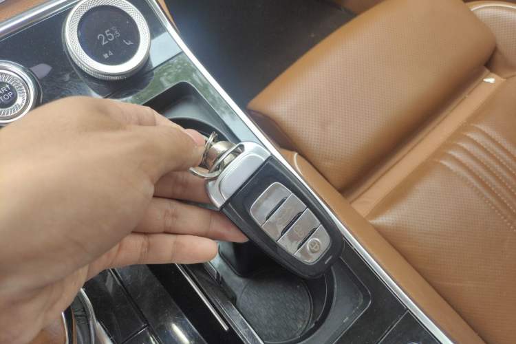 Used Hongqi H9 2020 2.0T Smart Connect Flagship Edition Vehicle Key