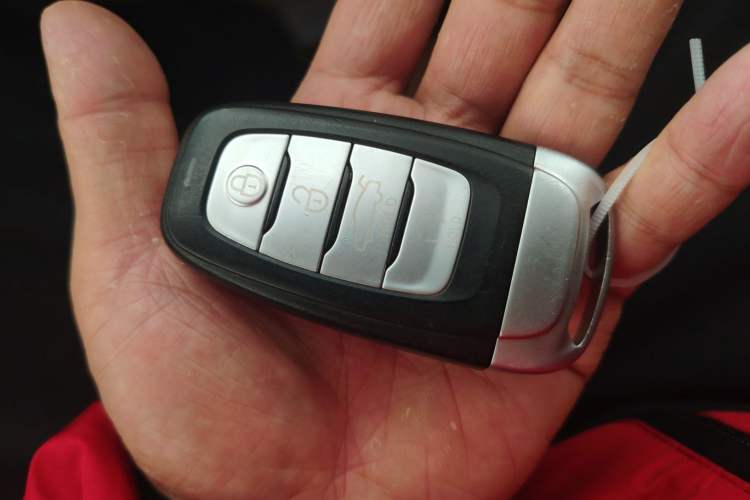 Used Hongqi H9 2020 2.0T Smart Connect Flagship Edition Vehicle Key