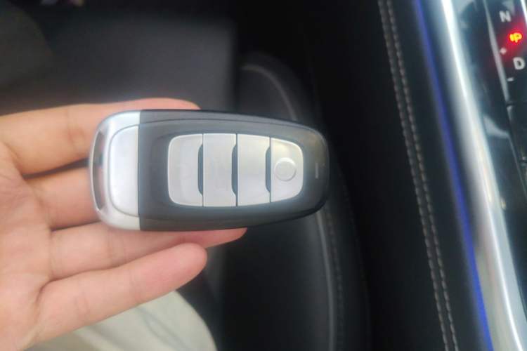 Used Hongqi H9 2020 2.0T Smart Connect Flagship Edition Vehicle Key