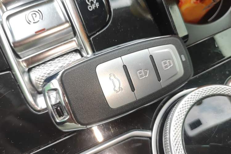 Used Hongqi H9 2020 2.0T Smart Connect Flagship Edition Vehicle Key