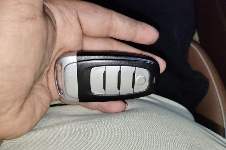 Used Hongqi H9 2020 2.0T Smart Connect Flagship Edition Vehicle Key