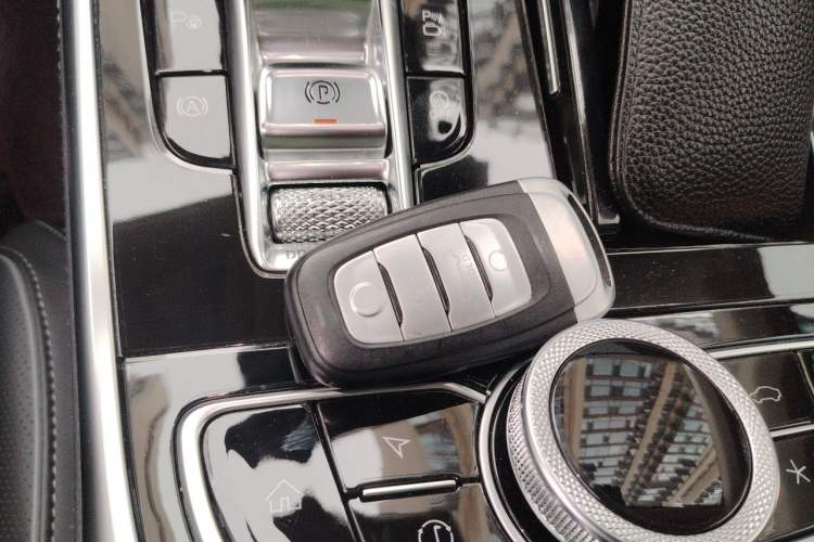 Used Hongqi H9 2020 2.0T Smart Connect Flagship Edition Vehicle Key