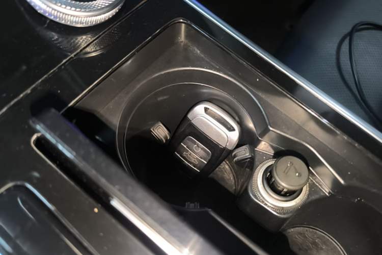 Used Hongqi H9 2020 2.0T Smart Connect Flagship Edition Vehicle Key