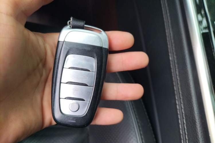 Used Hongqi H9 2020 2.0T Smart Connect Flagship Edition Vehicle Key
