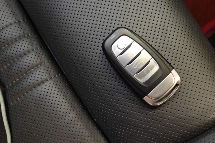 Used Hongqi H9 2020 2.0T Smart Connect Flagship Edition Vehicle Key