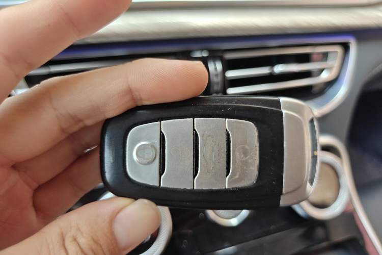 Used Hongqi H9 2020 2.0T Smart Connect Flagship Edition Vehicle Key