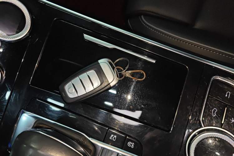 Used Hongqi H9 2020 2.0T Smart Connect Flagship Edition Vehicle Key