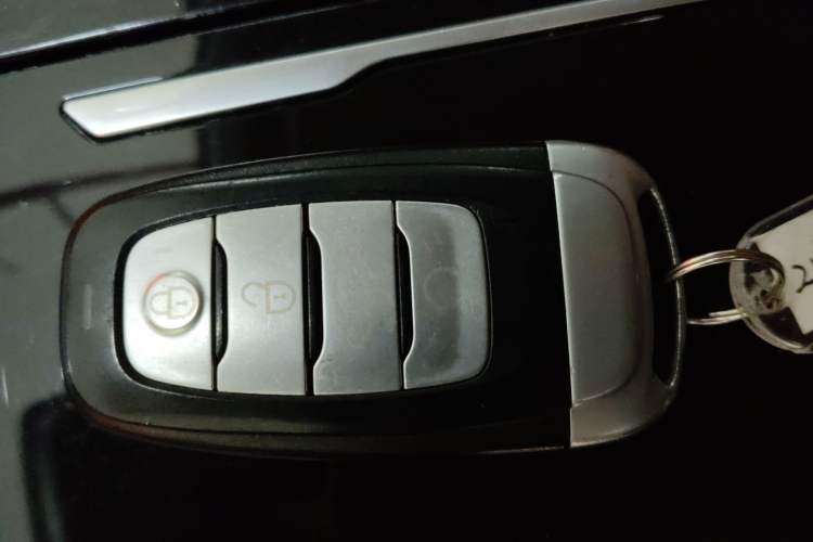 Used Hongqi H9 2020 3.0T Smart Connect Flagship Edition Vehicle Key