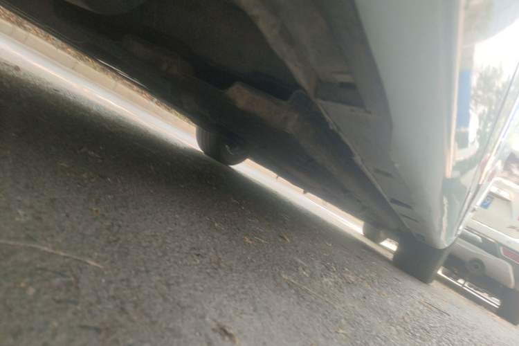Used Hongqi H9 2020 2.0T Smart Connect Flagship Edition Chassis Rear Right