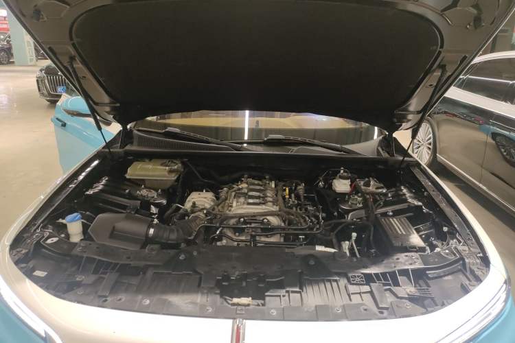 Used Hongqi H9 2020 2.0T Smart Connect Flagship Edition Engine Bay
