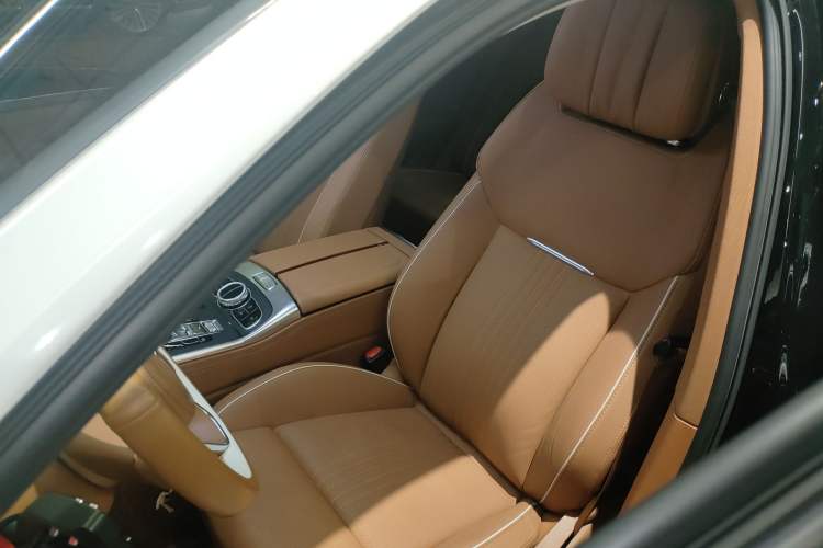 Used Hongqi H9 2020 2.0T Smart Connect Flagship Edition Left Front Seat